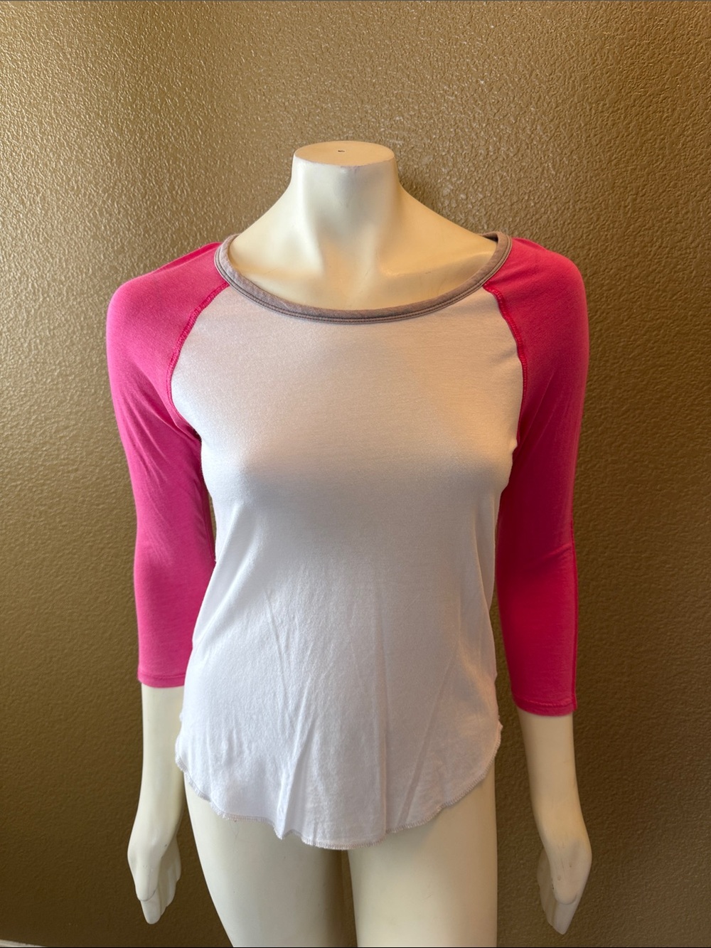 American Eagle Outfitters White Body Pink Raglan Long Sleeve Tee